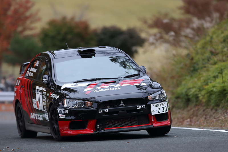 総合3位 奴田原文雄/佐藤忠宜組“ADVAN-PIAAランサー”（三菱ランサーエボリューションX）