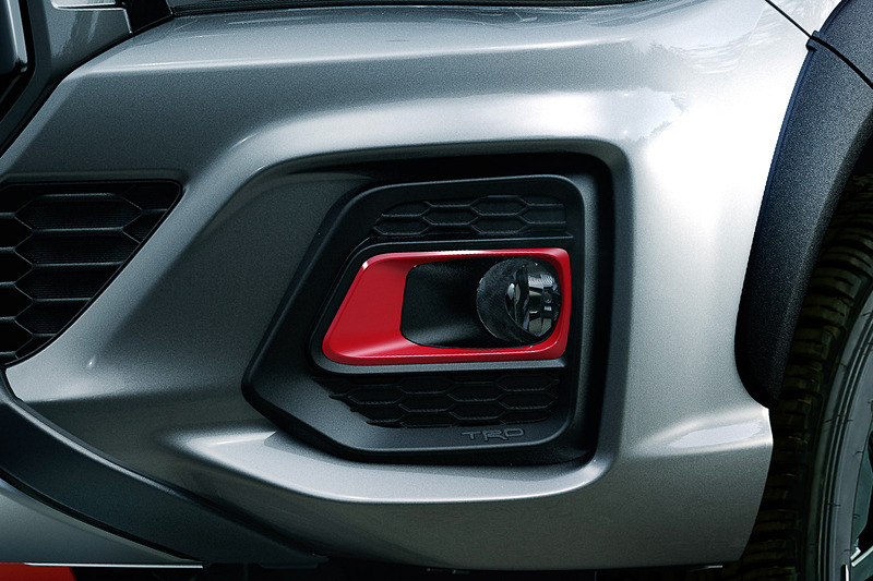 フォグランプベゼル For“Black Rally Edition”