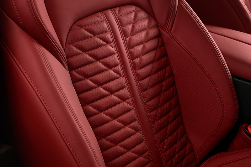 クアトロポルテ GTSのインテリア