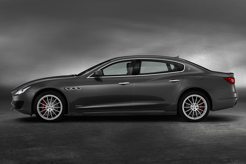 クアトロポルテ S Q4 グランスポーツ