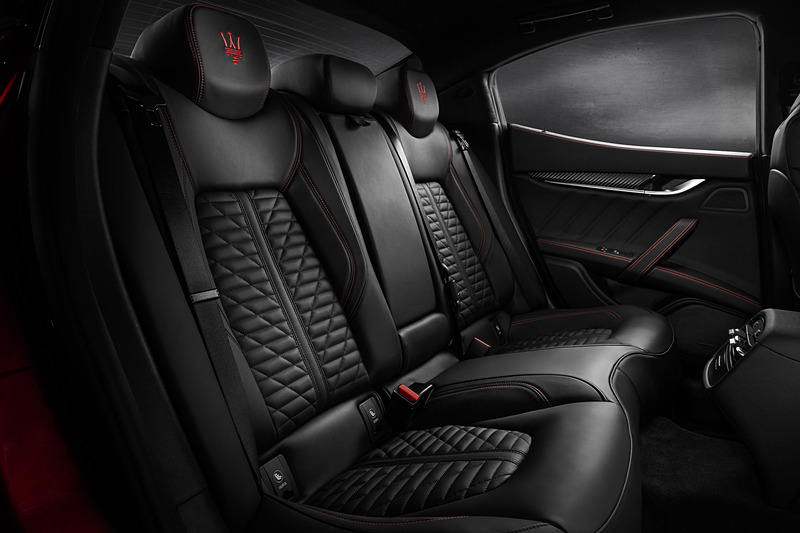 ギブリ グランスポーツのインテリア