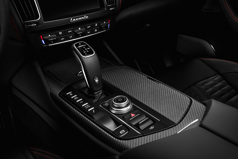 レヴァンテ トロフェオのインテリア