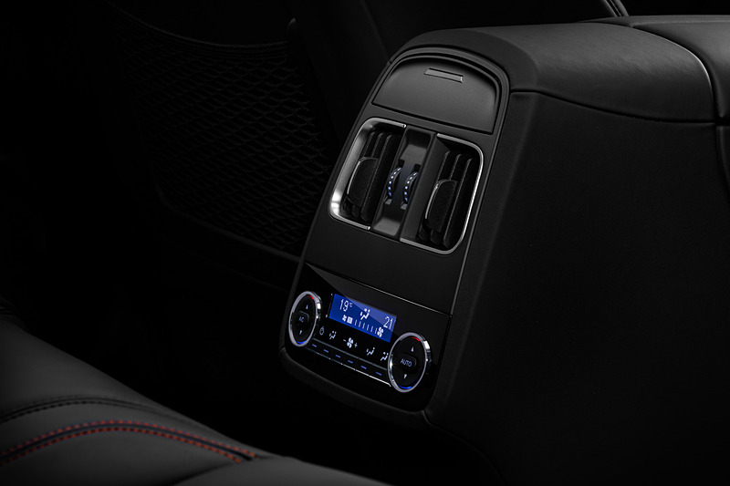 レヴァンテ トロフェオのインテリア