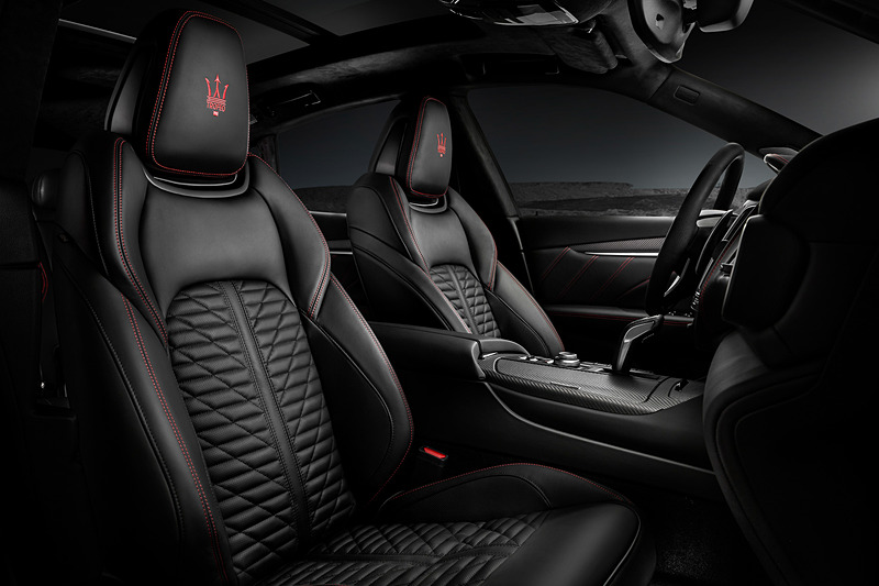 レヴァンテ トロフェオのインテリア