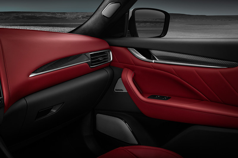 レヴァンテ GTSのインテリア