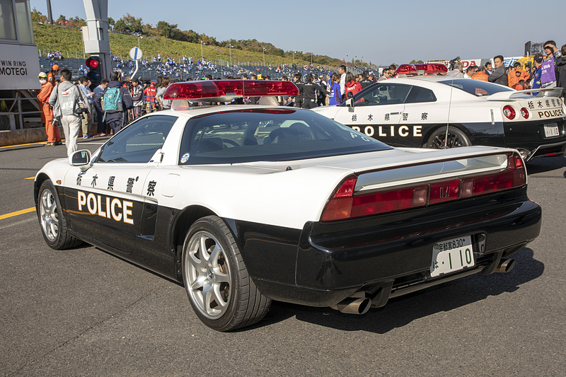そのほかにも今回レースでは、栃木県警の「NSXパトカー」と「GT-Rパトカー」がパレードラップを先導した。とくにNSXはパトカーになると、現実味がないというかコミックや特撮の世界にいる存在のような雰囲気
