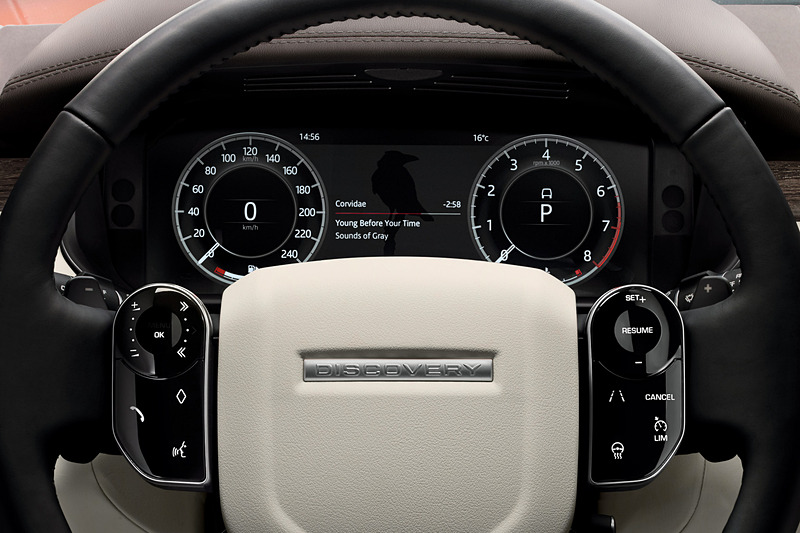 寒冷地などのドライブをサポートする「ヒーテッド・ステアリングホイール」