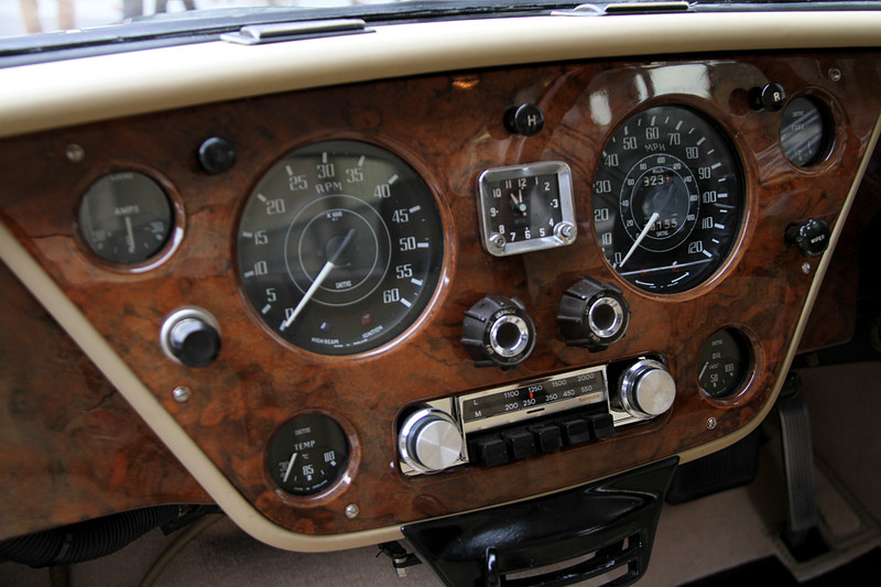 TE21 サルーン バイ パークウォードのインテリア