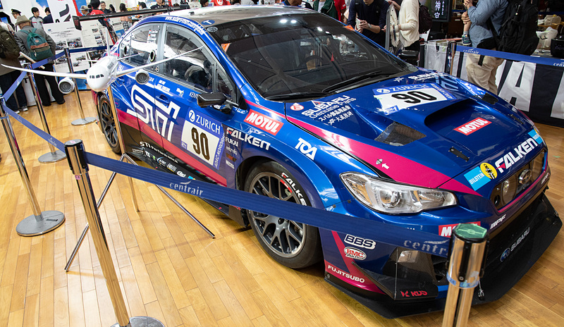 セントレアの4階に展示された、ニュルブルクリンク 24時間レース クラス優勝車「90号車 Subaru WRX STI」