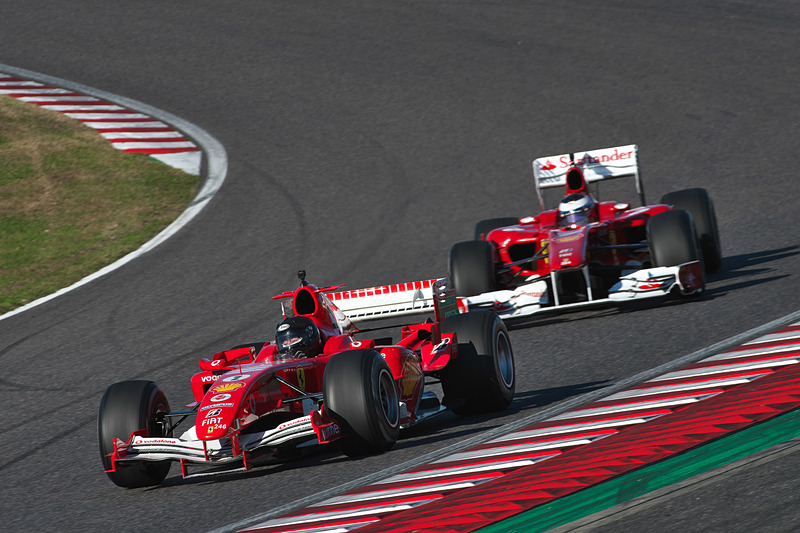 フェラーリF2005（2005年型、前）、フェラーリF10（2010年型、後）