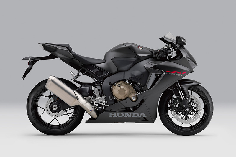 CBR1000RR（マットバリスティックブラックメタリック）