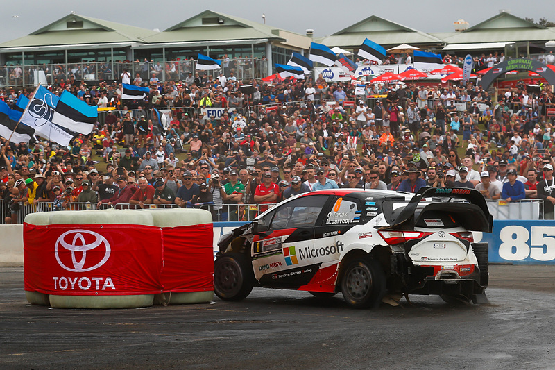 WRC 第13戦 ラリー・オーストラリアで走行するヤリスWRC