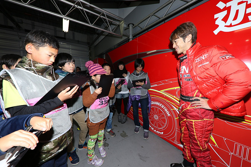 レーシングドライバートークショー、サーキットタクシー、サーキットサファリ、ラリー・コ・ドライバー体験、ダカールラリー参戦車両同乗・搭乗体験、各種キッズプログラムなど、多数のプログラムを実施