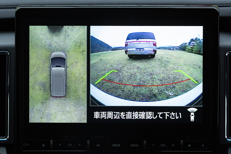 前後左右4つのカメラを利用したマルチアラウンドモニターはPグレードに標準装備。Gグレード以上はオプション