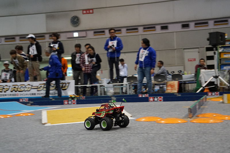 1/10RC コミカル グラスホッパー（WR-02CBシャーシ）の体験コーナー