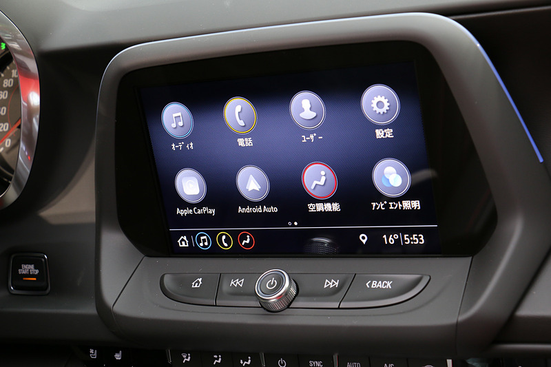 8インチディスプレイを採用するインフォテイメントシステム「シボレー MyLink（マイリンク）」は「Apple CarPlay」「Android Auto」に対応