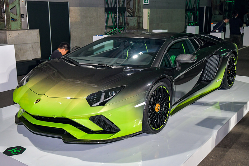 「地」モデル。5台の限定車は今回の展示のため、オーナーから借りているとのこと