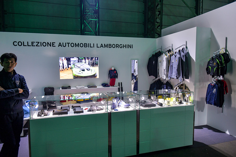 ライセンス商品を扱う「CAL（Collezione Automobili Lamborghini）」