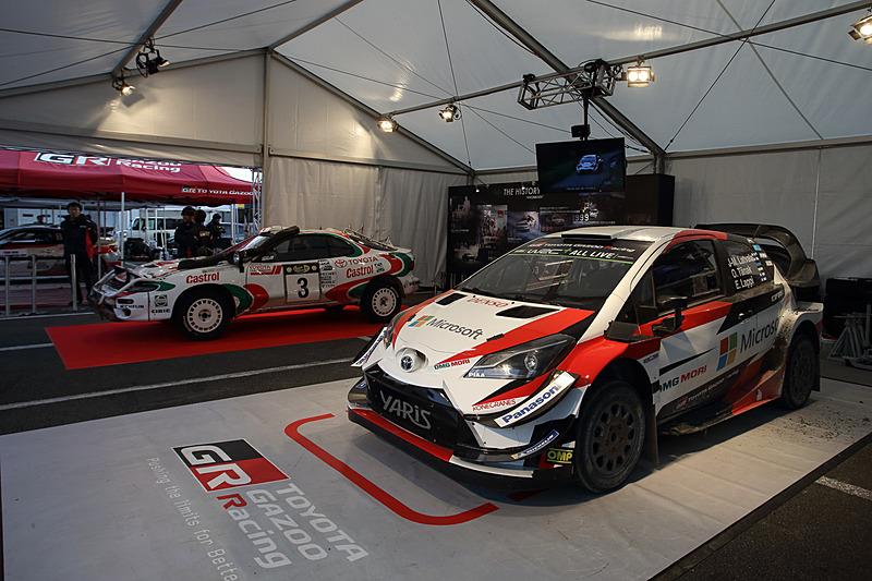 WRCサービスパークでの車両展示