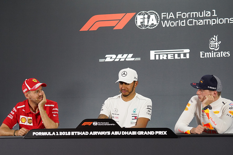 トップ3会見に登場した3人、タイトルもすべて決まった後のレースということもあって笑顔の絶えない和やかな会見となった