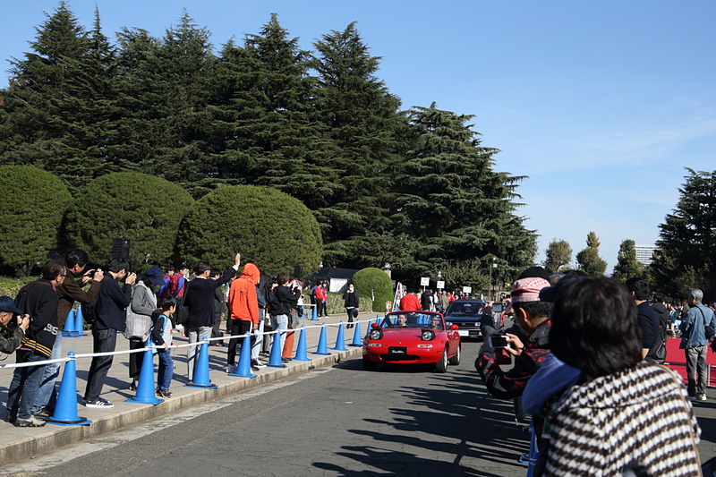 会場では展示車の走行披露も行なわれた