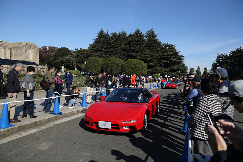 会場では展示車の走行披露も行なわれた