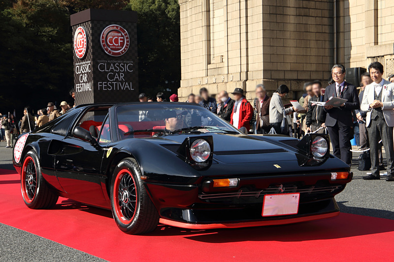 29歳以下の来場者による人気投票1位「ユースセレクト賞」は「フェラーリ 308 GTS クワトロバルボーレ」