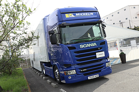 ミシュラン、ユーラシア大陸を横断した「スカニア製トラクター