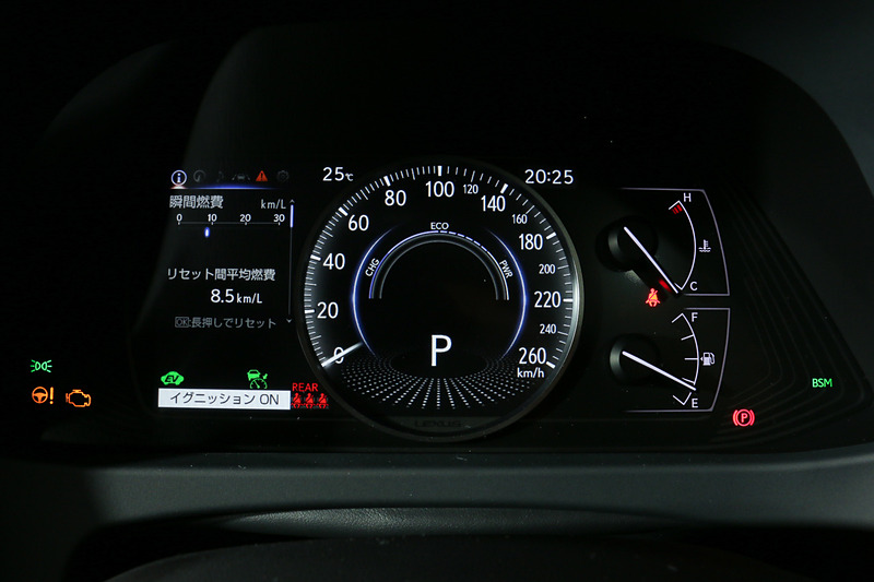 メーターは7インチのTFT液晶メーター