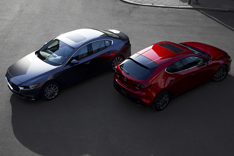 米国 ロサンゼルスで11月27日（現地時間）に世界初公開された新型「Mazda3」