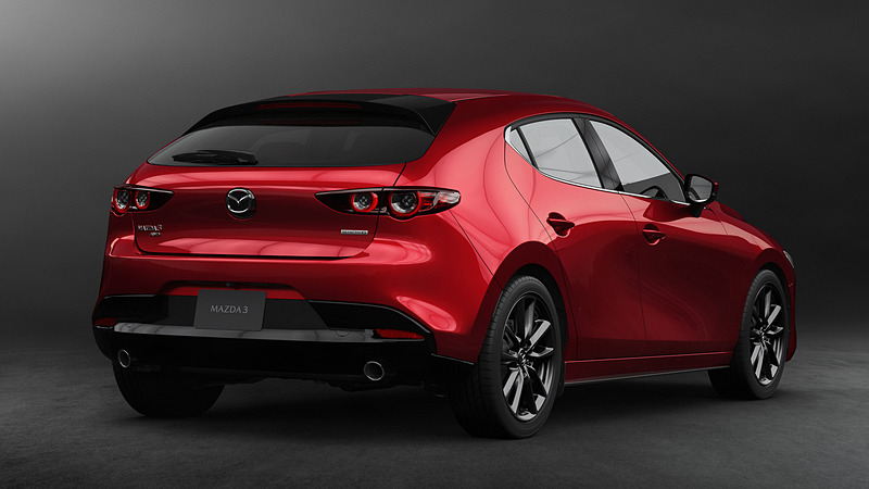 新型Mazda3 ハッチバック（北米仕様車）。ボディサイズは4459×1797×1440mm（全長×全幅×全高）、ホイールベースは2725mm