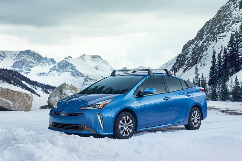 発進から6mph（約9.6km/h）まで後輪を駆動させ、さらに必要に応じて43mph（約70km/h）までモーターアシストを実施。雨や雪で滑りやすい路面で安定した走りを提供する