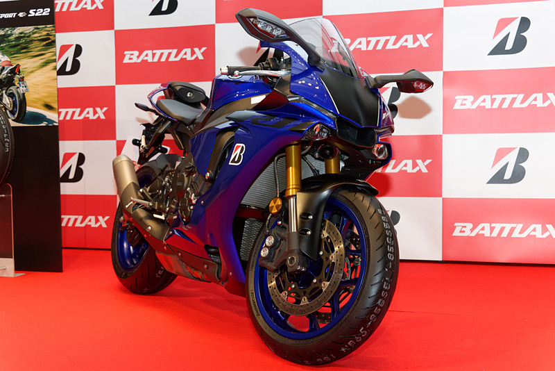 車両に装着したBATTLAX HYPERSPORT S22