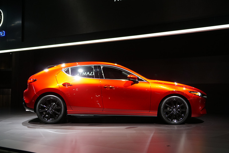 新型Mazda3 ハッチバック