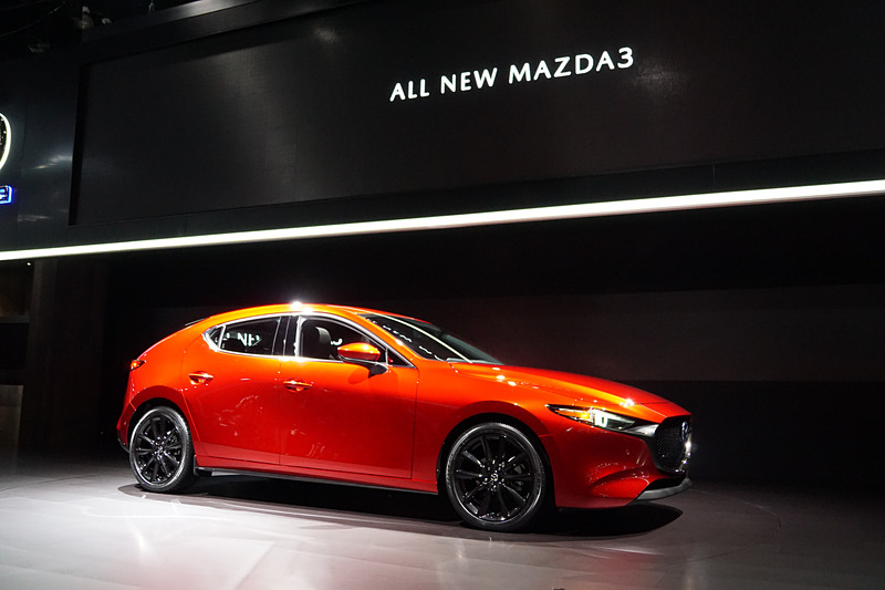 新型Mazda3 ハッチバック