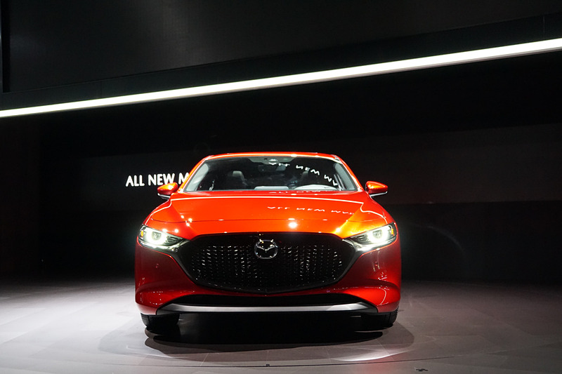 新型Mazda3 ハッチバック