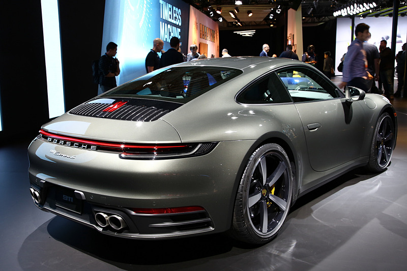 カレラ Sもお披露目された