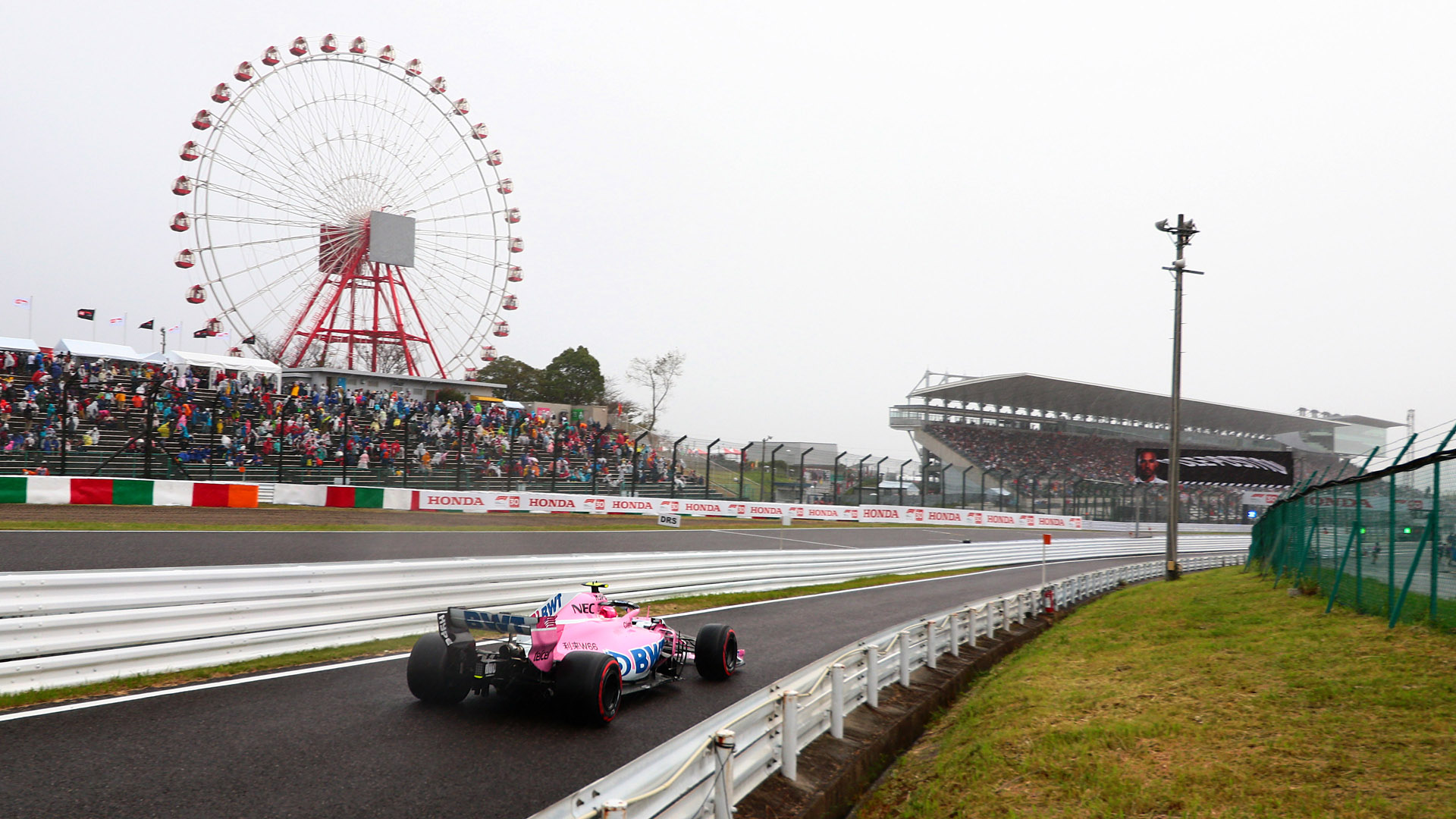 フォトギャラリーに掲載したがイマイチ。少し先の電柱を超えた場所まで行きたかったがあきらめた