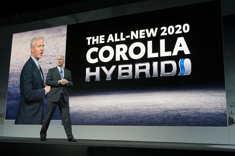 11月28日（現地時間）に行なわれたプレスカンファレンスの様子