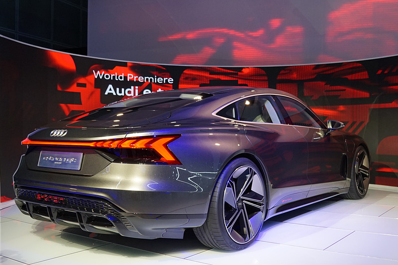 「e-tron GT concept」