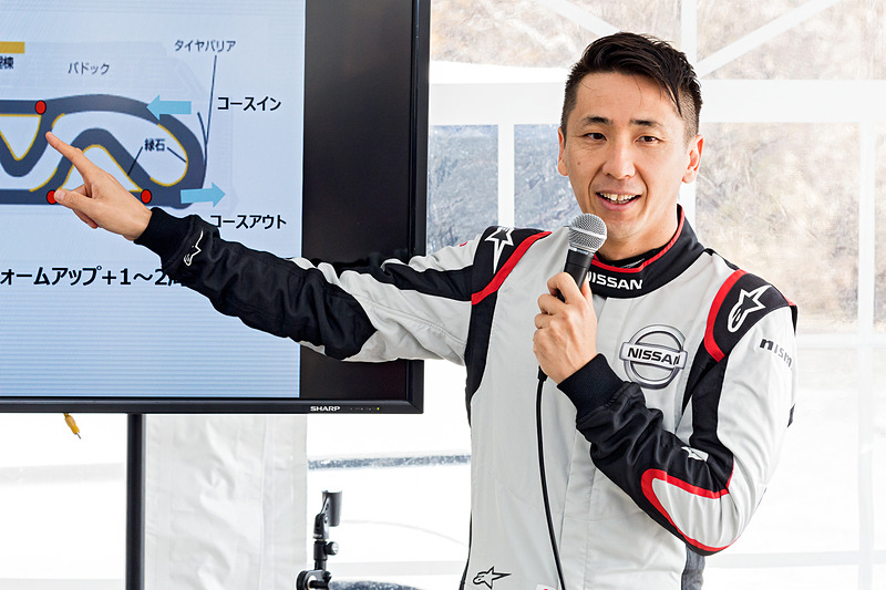 開発ドライバーを務めた松田次生選手