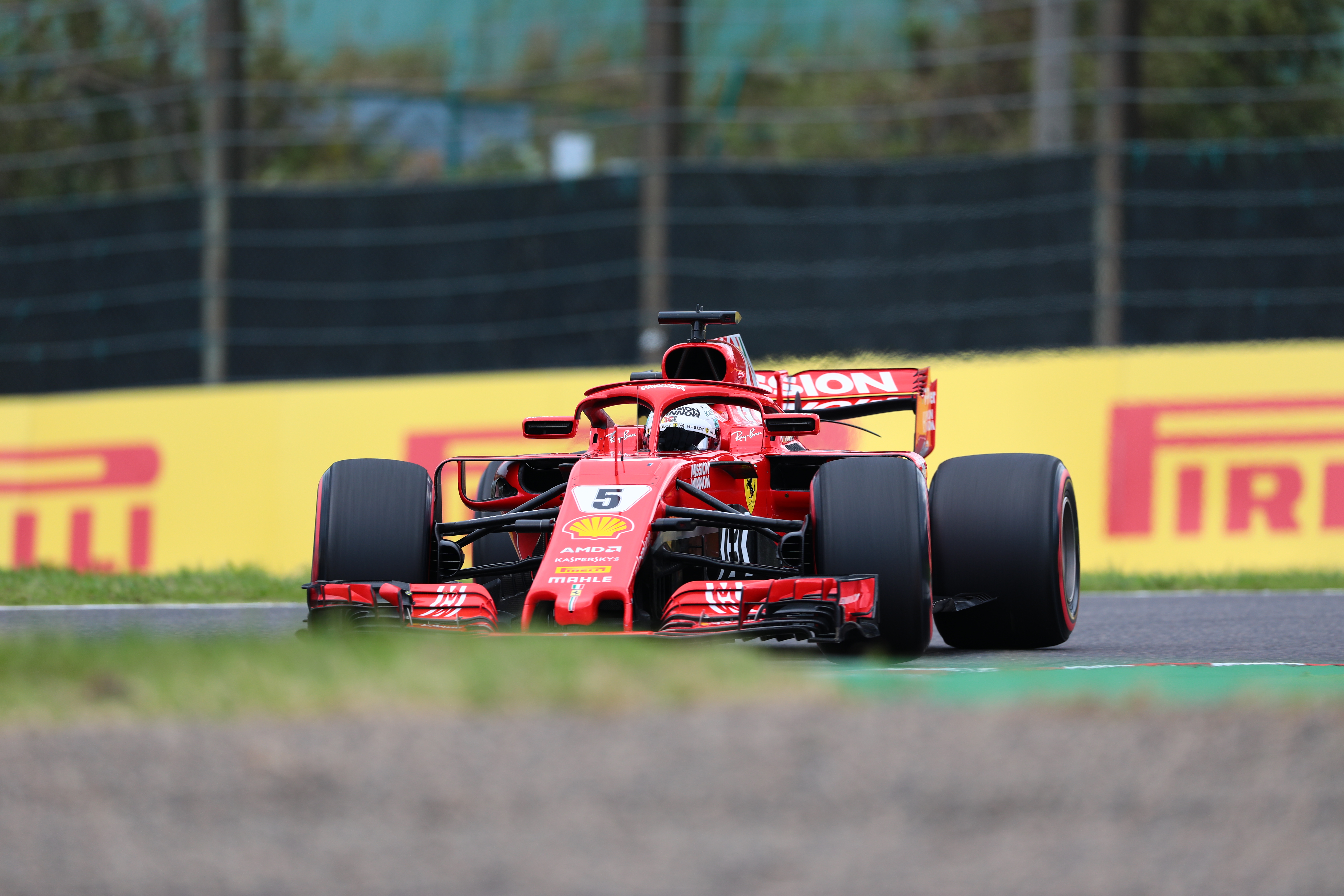 EOS 5D Mark IV、シャッター速度1/320秒、F4.5