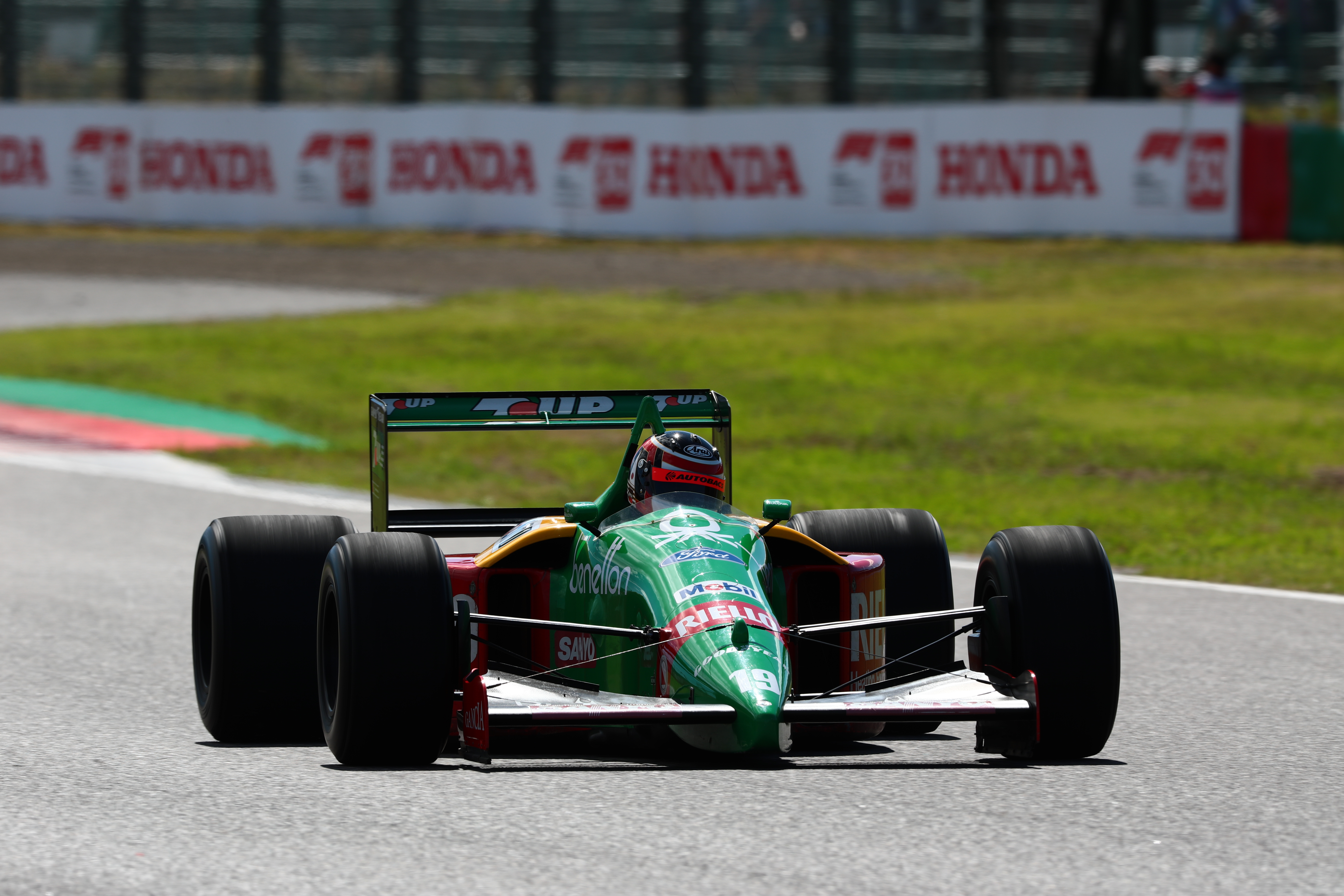 EOS 5D Mark IV、シャッター速度1/320秒、F10.0