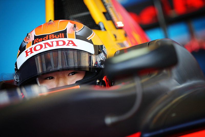 GP3のアブダビテストにおける角田選手、車に乗り込めばレーサーの眼だ。（写真提供：ホンダ）