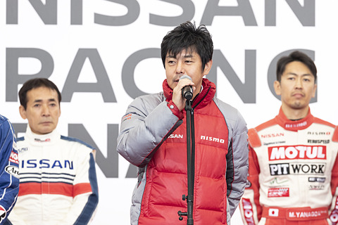 近藤真彦監督が「ニュル24時間レース」参戦車の「GT-R」を富士