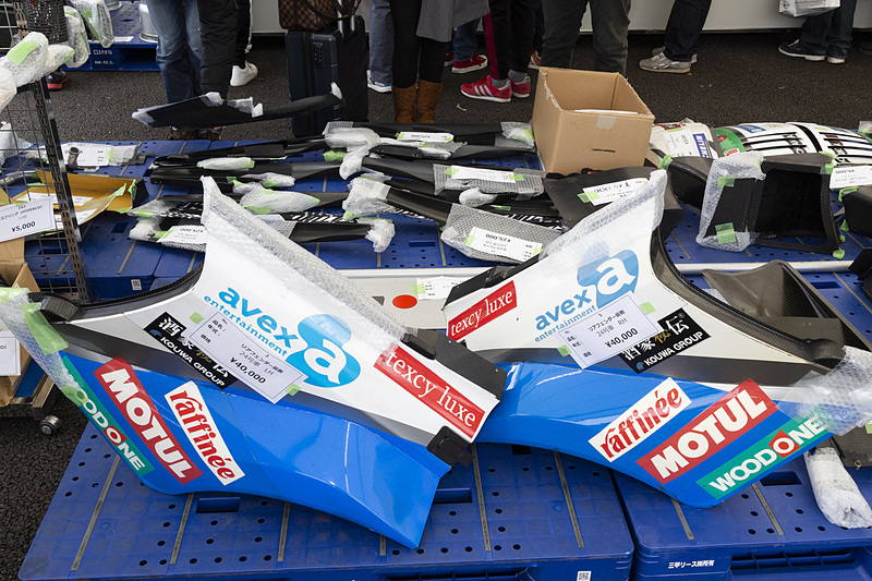 リアフェンダーなども出品されていた