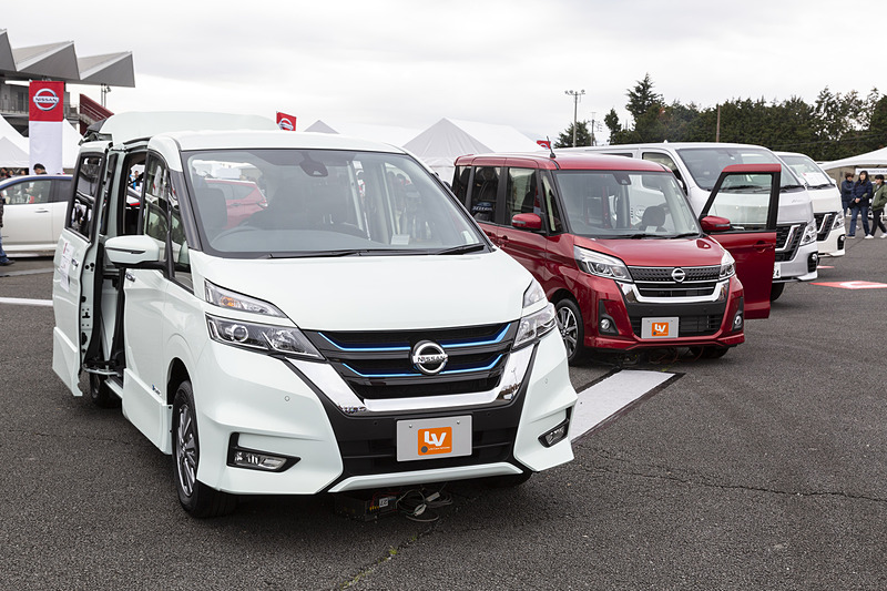 販売中の車両も数多く展示されていた。こちらはライフケアビークル