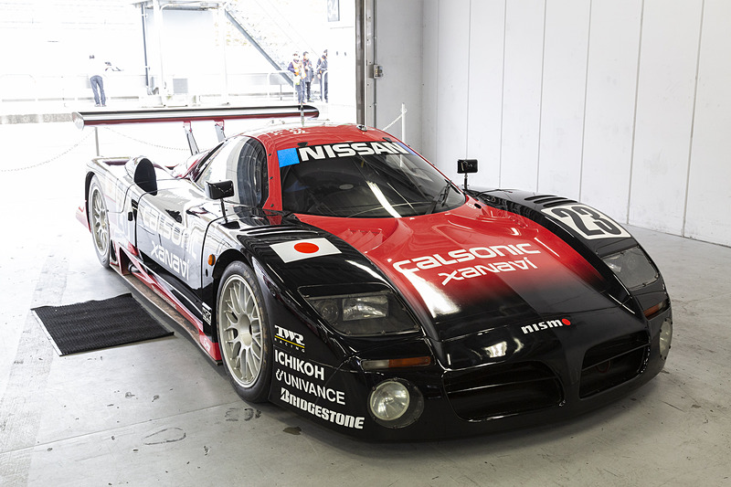 NISSAN R390 GT1