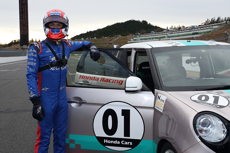 ピエール・ガスリー選手。フォーミュラマシン以外に乗るガスリー選手は珍しい