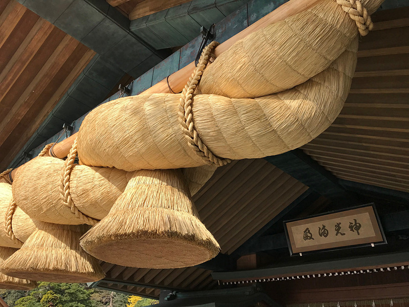 巨大なしめ縄